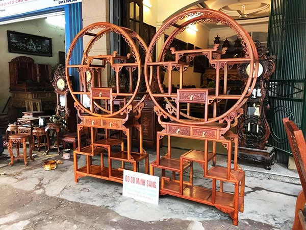 Kệ bày đồ tròn gỗ Hương